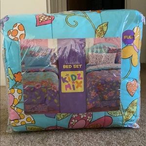 Brand new Kids Bedding set.